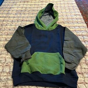 Fruit of the loom boys hoodie size small